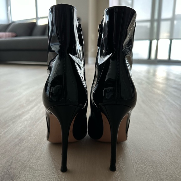 GIANVITO ROSSI BLACK PATENT LEVY ANKLE BOOTS SZ 36 - Picture 2 of 7